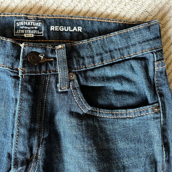 Signature Levi Strauss Gold Jeans - Picture 2 of 4